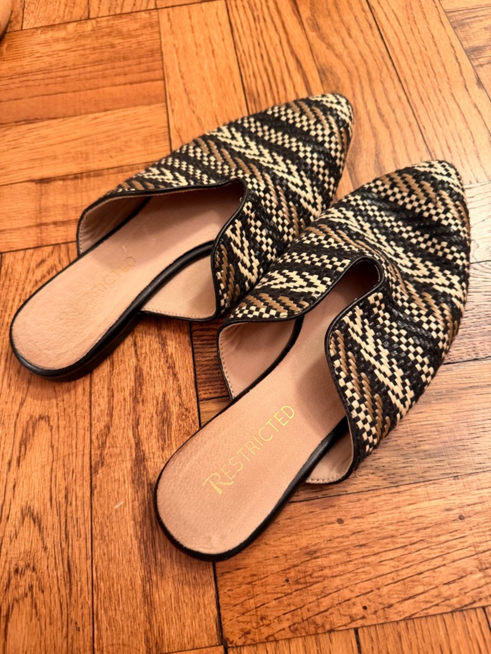 Restricted Woven Pointed Mule in Black and Natural Tan